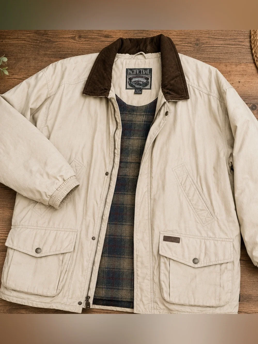 Pacific Trail Men’s Cream Jacket with Brown Corduroy Collar Size XL